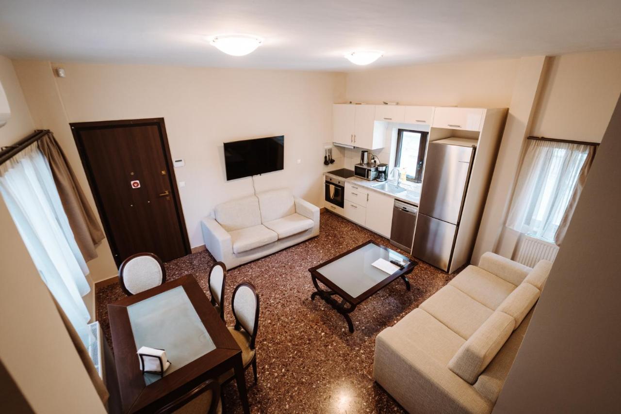 Luxury Apartment In Plaka - Acropolis Athens Luaran gambar